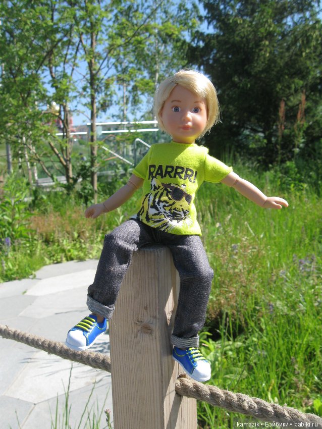 Мишка Крузиков. Или куда не ступала нога взрослых кукол в Зарядье