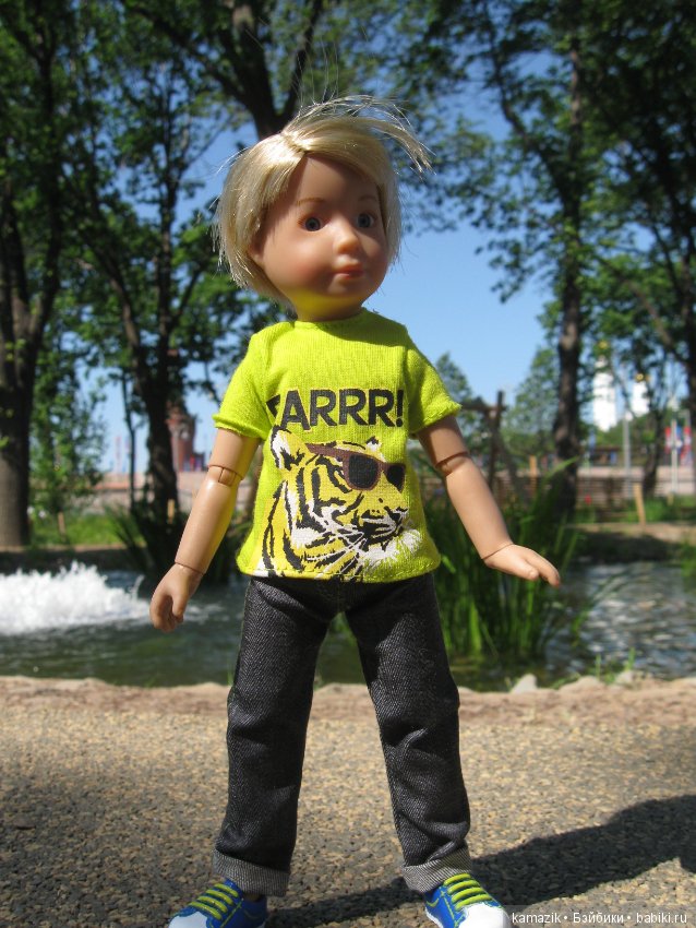 Мишка Крузиков. Или куда не ступала нога взрослых кукол в Зарядье