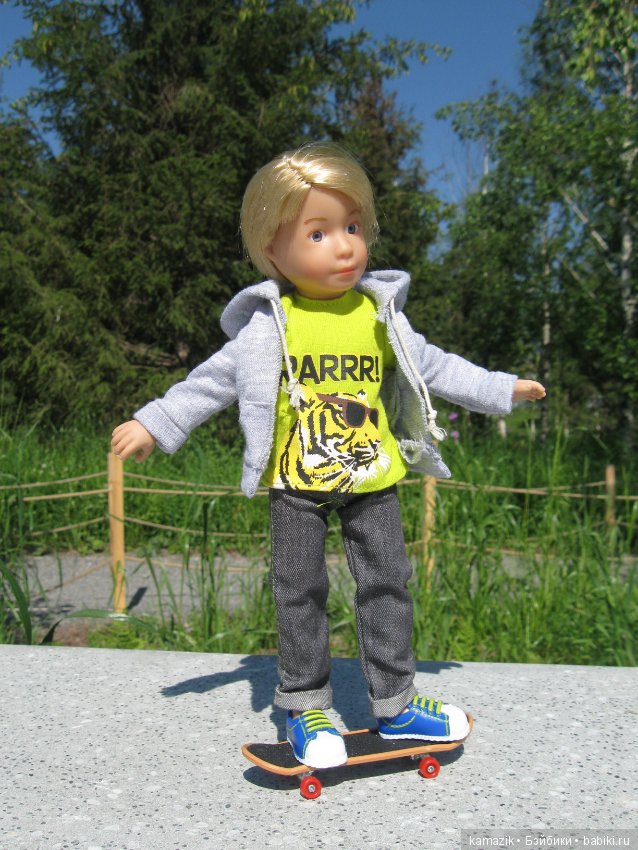 Мишка Крузиков. Или куда не ступала нога взрослых кукол в Зарядье