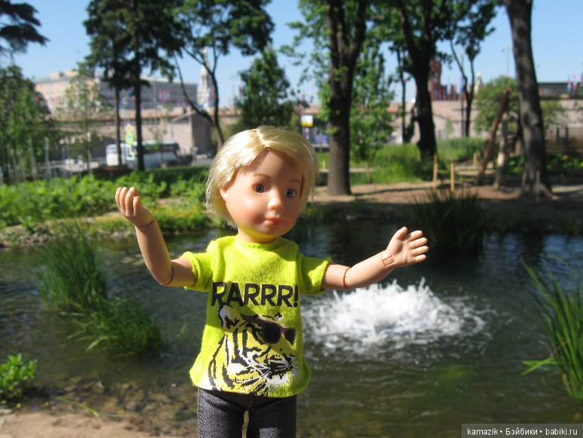 Мишка Крузиков. Или куда не ступала нога взрослых кукол в Зарядье