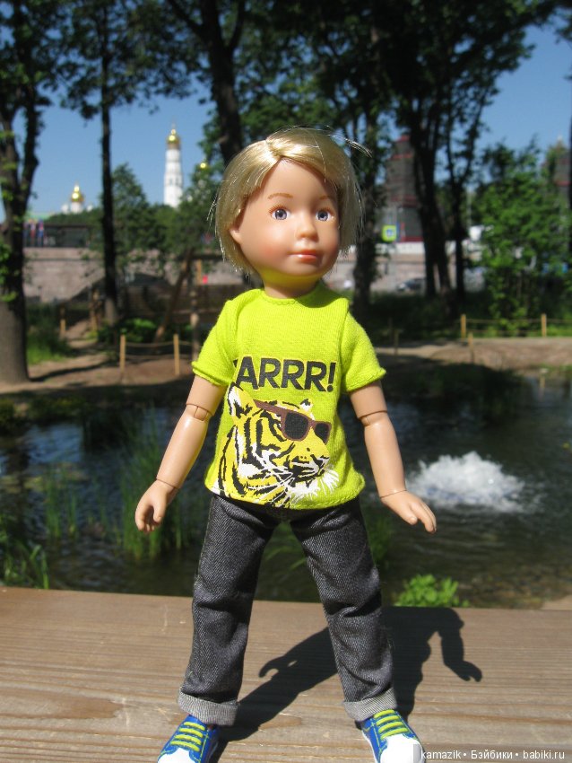 Мишка Крузиков. Или куда не ступала нога взрослых кукол в Зарядье