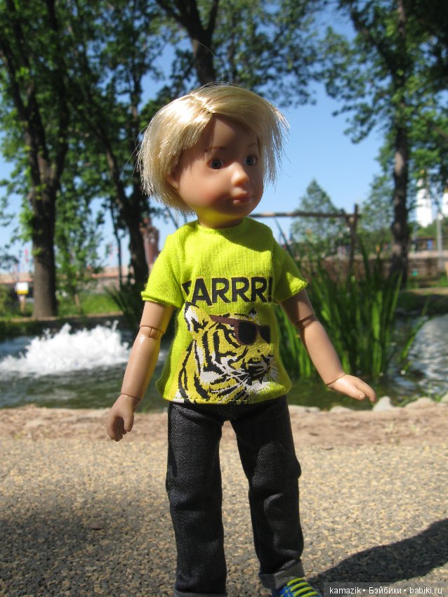 Мишка Крузиков. Или куда не ступала нога взрослых кукол в Зарядье