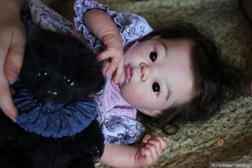 Азиаточка Акина в новом наряде, Adrie Stoete (фото 6)