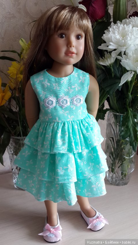 Девочки, цветы и новые платья