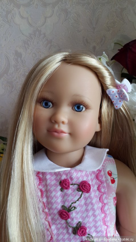 Девочки, цветы и новые платья