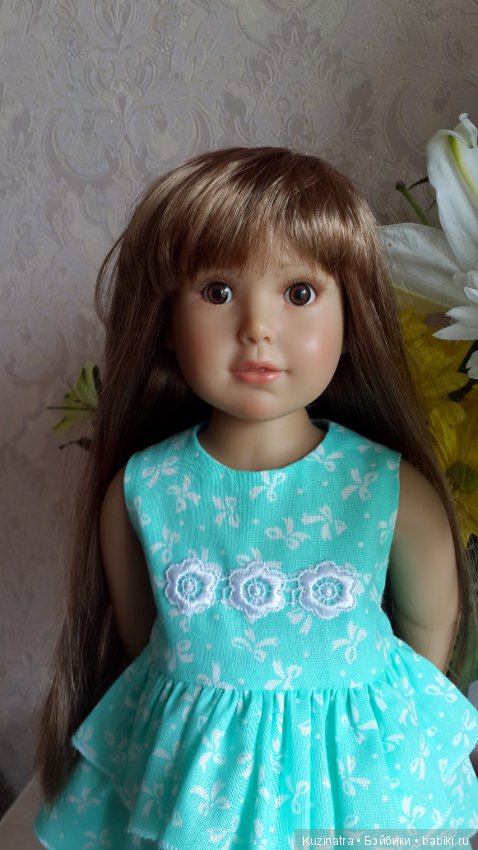 Девочки, цветы и новые платья