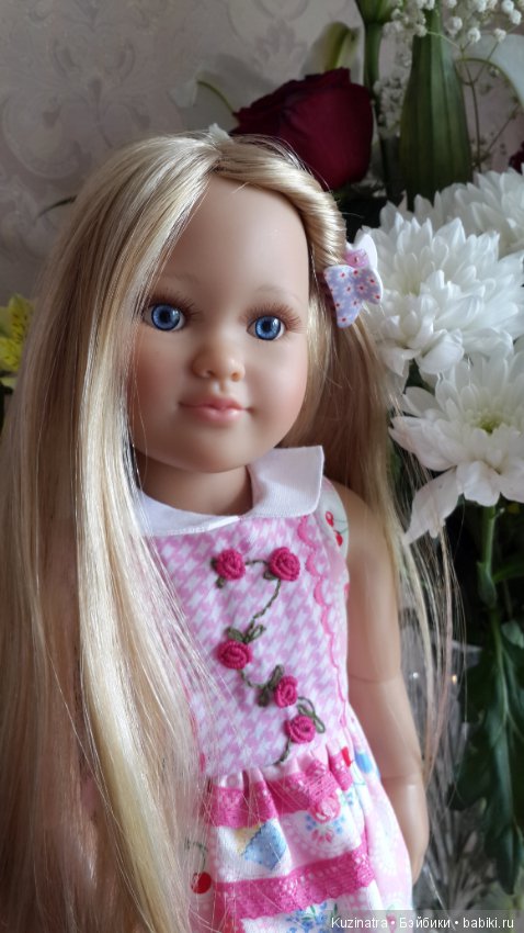 Девочки, цветы и новые платья