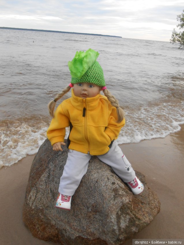 Перлуша первый раз ездила на море