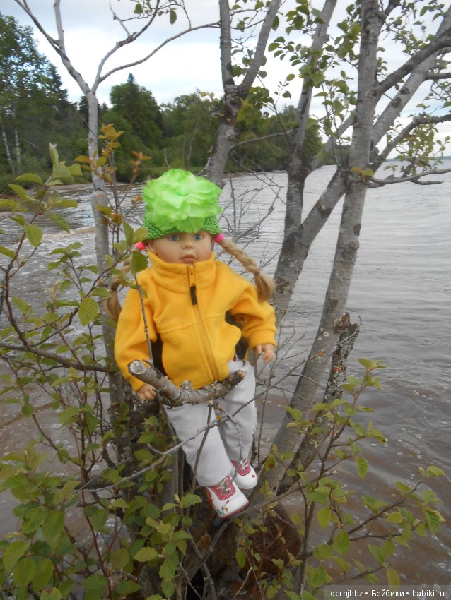 Перлуша первый раз ездила на море