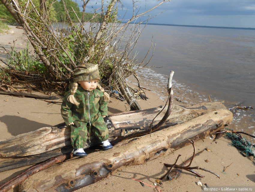 Перлуша первый раз ездила на море