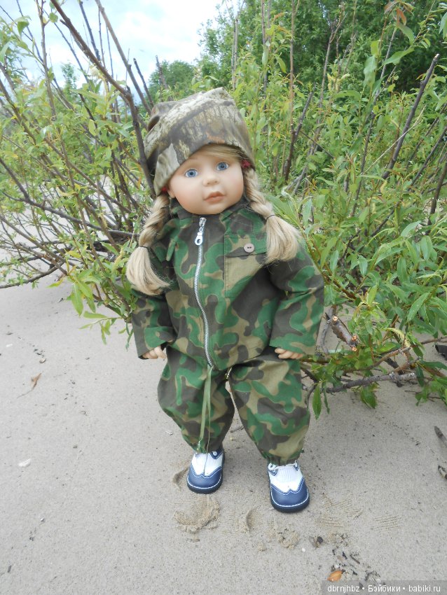 Перлуша первый раз ездила на море