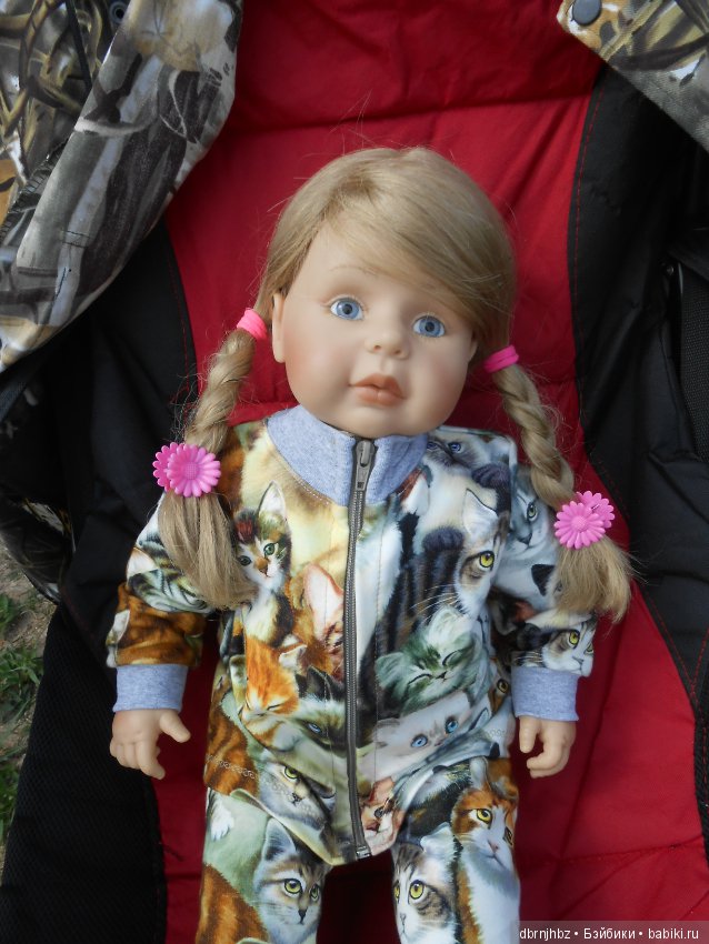 Перлуша первый раз ездила на море