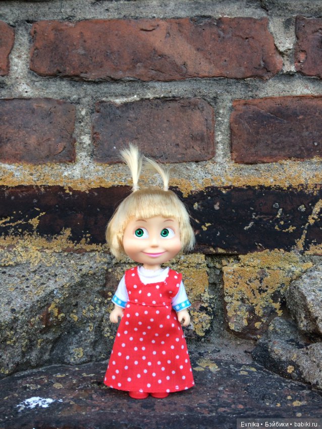 Машка - промокашка — Куклы Маша и Медведь (Simba): Маша в кармашке