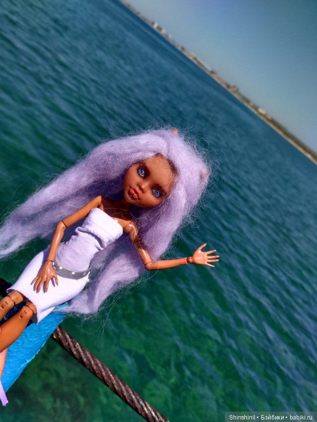 Переделала старый ооак — ООАК Monster High и Ever After High: репейнт (фото 3)