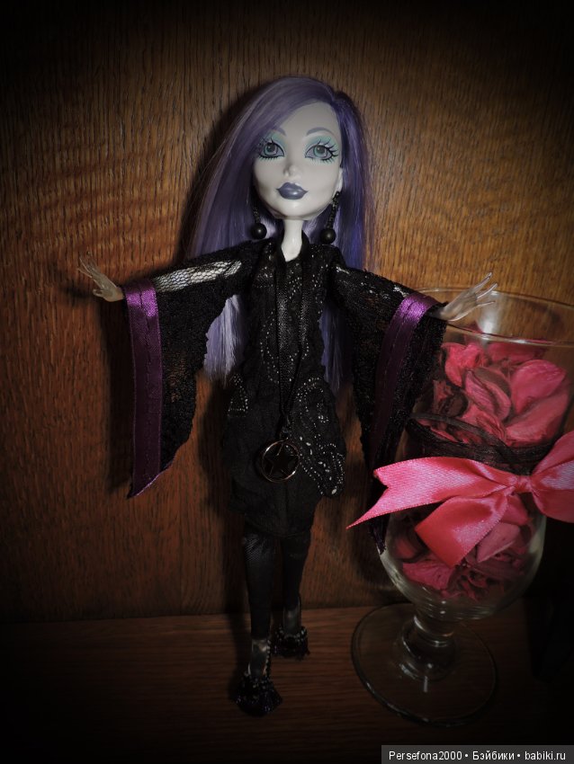 Королева призраков — Куклы Monster High и Ever After High: G1 (фото 7)
