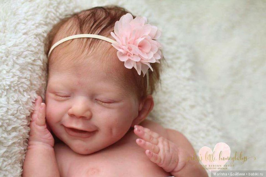 April скульптора Joanna Kazmierczak, автор прототипа Jacqueline Kramer