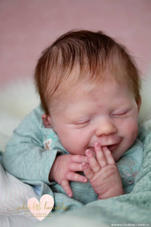 April скульптора Joanna Kazmierczak, автор прототипа Jacqueline Kramer