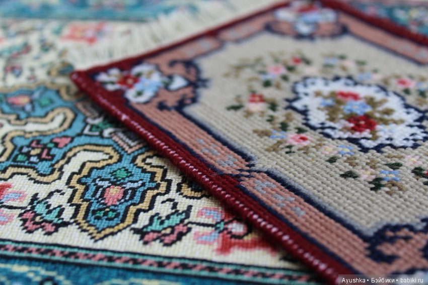 Почти персидский, но в миниатюре! Вышитый ковер для коллекционного кукольного дома (фото 9)