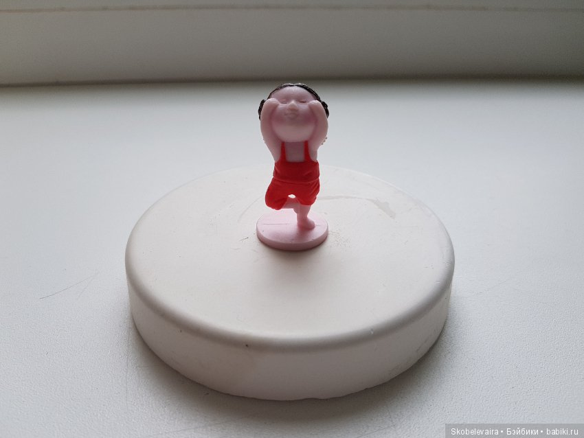 Милая миниатюра из шоколадных яиц с сюрпризом (фото 6)