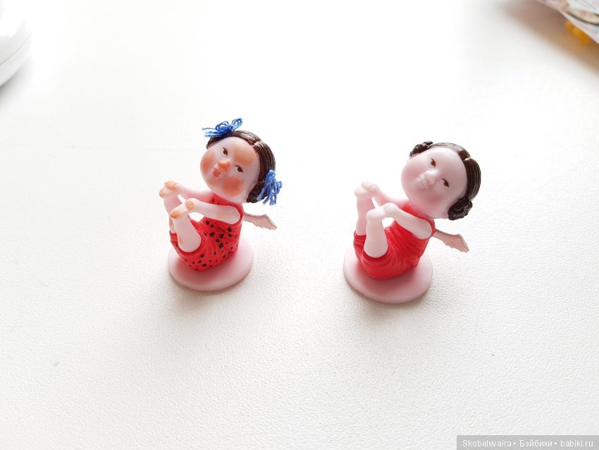 Милая миниатюра из шоколадных яиц с сюрпризом