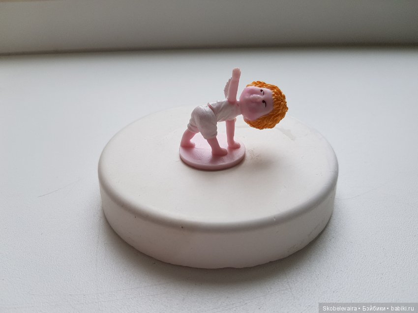 Милая миниатюра из шоколадных яиц с сюрпризом (фото 9)