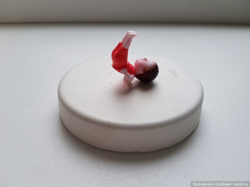 Милая миниатюра из шоколадных яиц с сюрпризом (фото 10)