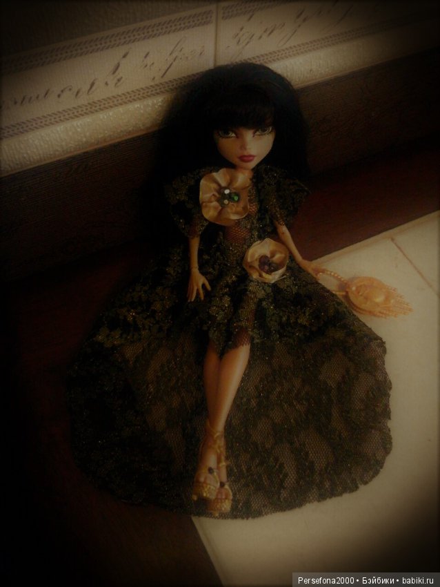 О египетских принцессах, скарабеях и нильских царь-цветах