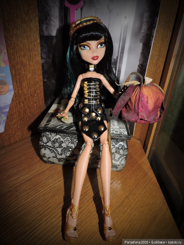 О египетских принцессах, скарабеях и нильских царь-цветах