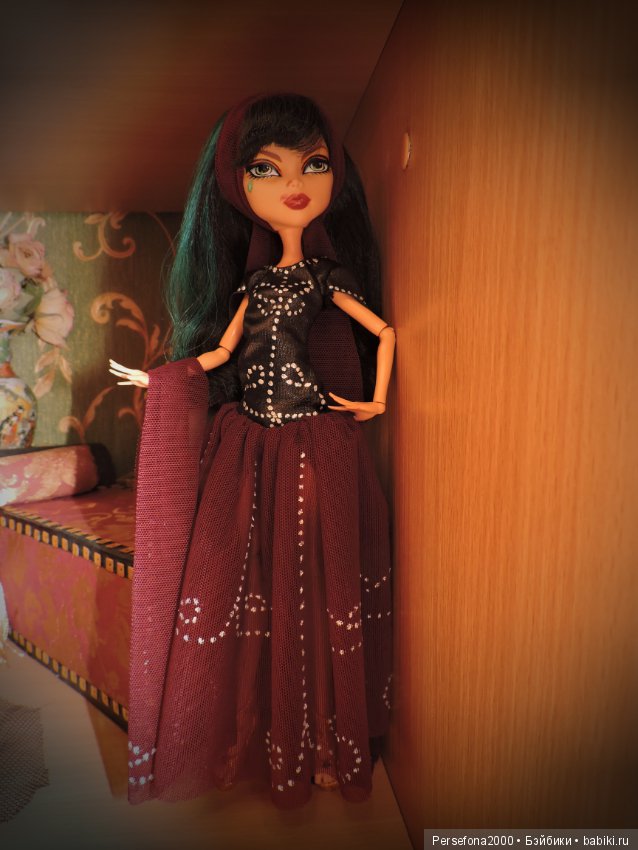 О египетских принцессах, скарабеях и нильских царь-цветах