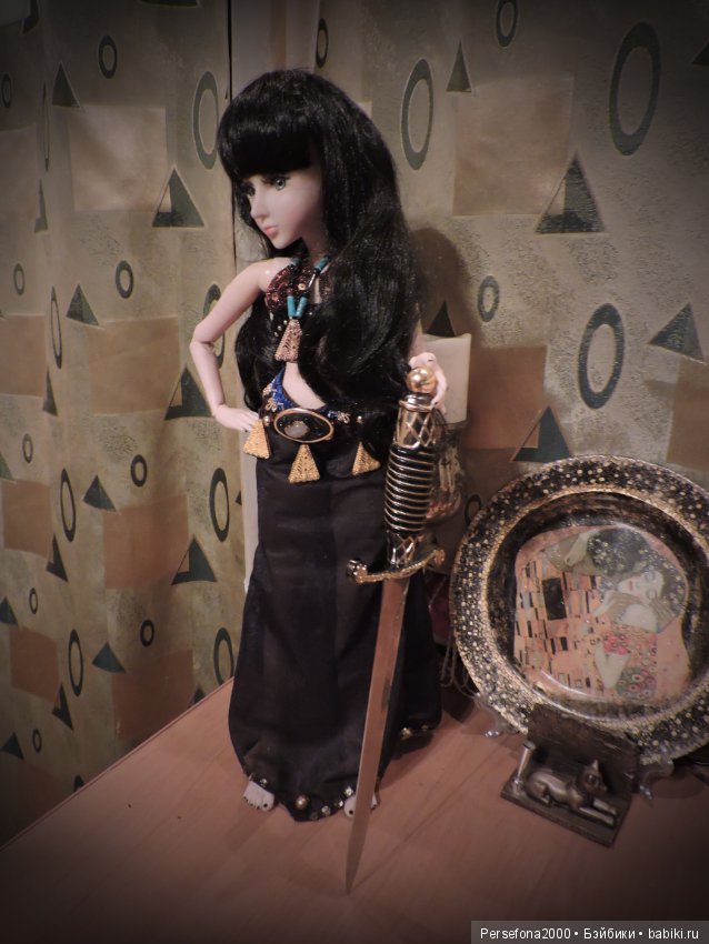 История одной сиротки. Часть 2. Восточная фам фаталь