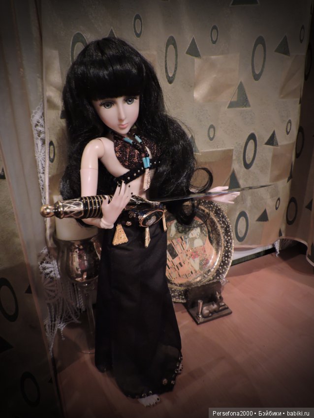 История одной сиротки. Часть 2. Восточная фам фаталь