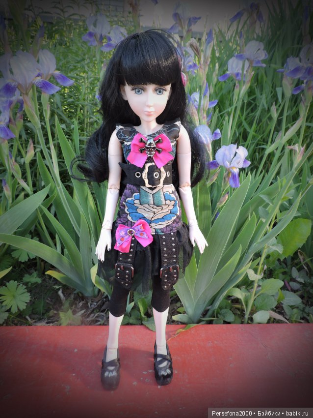 История одной сиротки. Часть 3. Эмо рулит