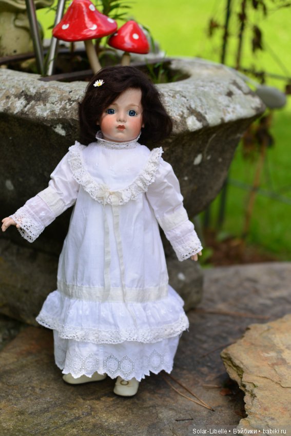 Помогите распознать антикварную красавицу