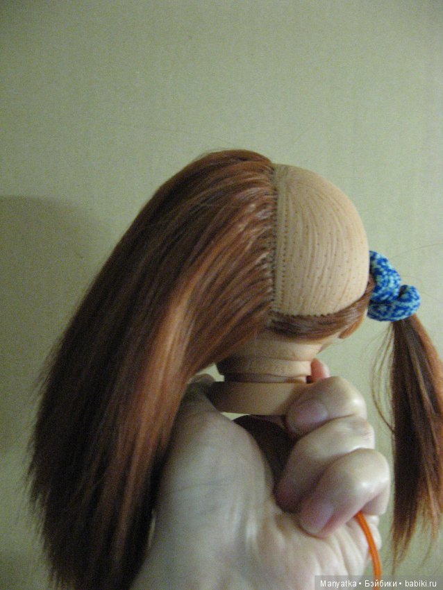 Прическа с челкой на средние волосы для кукол