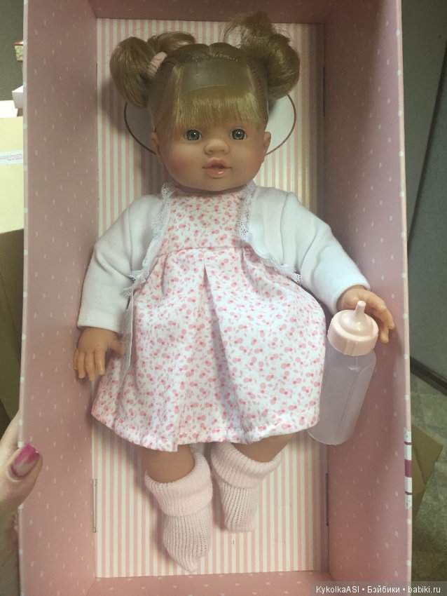 Очаровательная куколка Эмма
