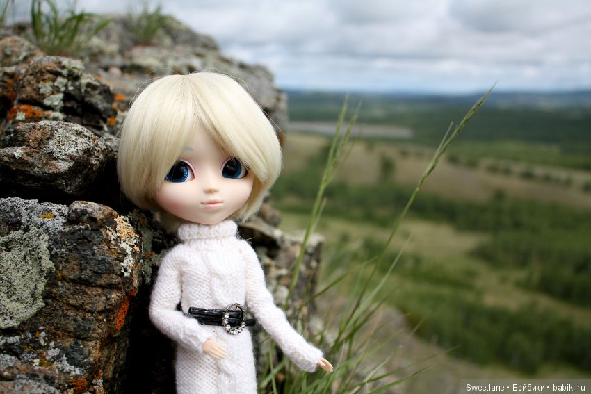 Девочка с голубыми бровями (фото 5)