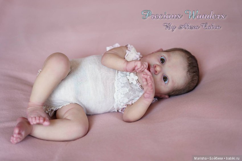 Laura скульптора Adrie Stoete, автор прототипа Alexa Calvo Cabet