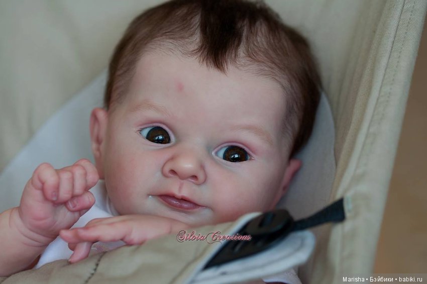 Laura скульптора Adrie Stoete, автор прототипа Silvia Ezquerra