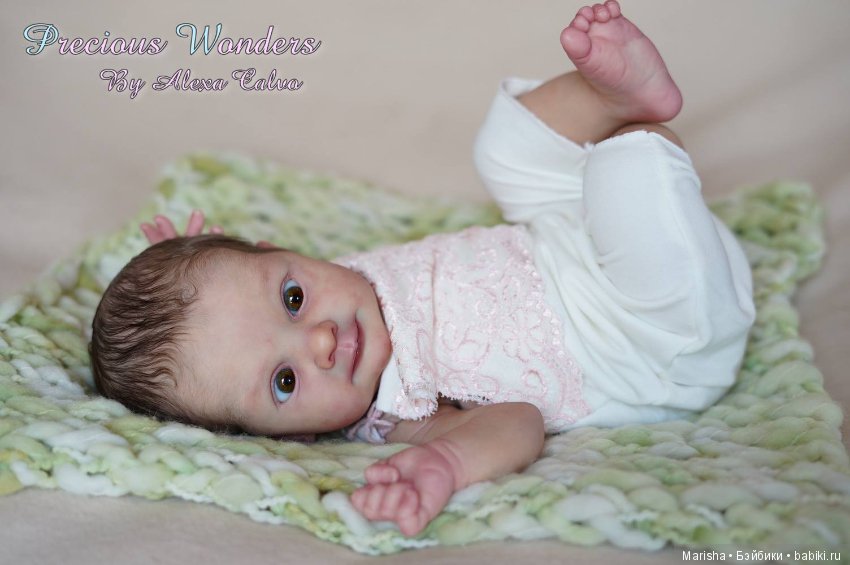 Laura скульптора Adrie Stoete, автор прототипа Alexa Calvo Cabet