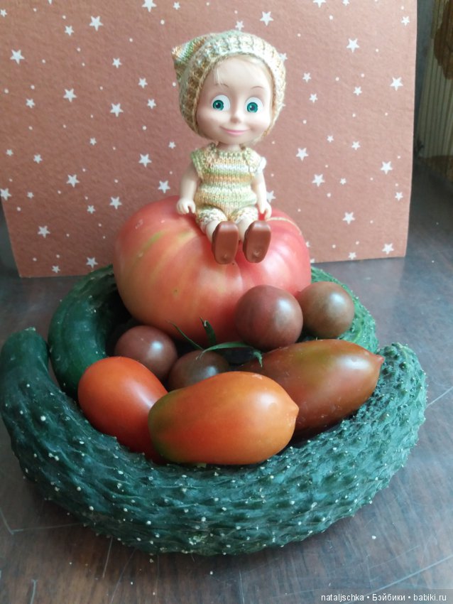 Огородное — Куклы Маша и Медведь (Simba): Маша в кармашке (фото 4)