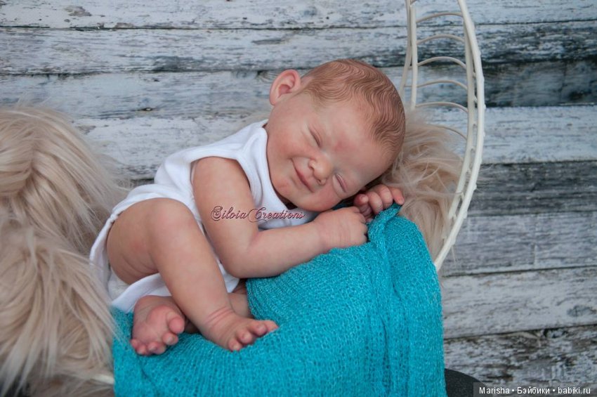 Milo скульптора Heike Kolpin, автор прототипа Silvia Ezquerra