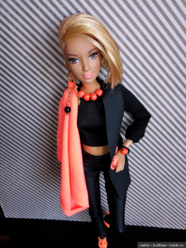 Новая жизнь Барби Часть 1