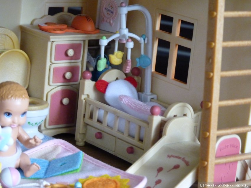 Наш домик Sylvanian Families (фото 2)