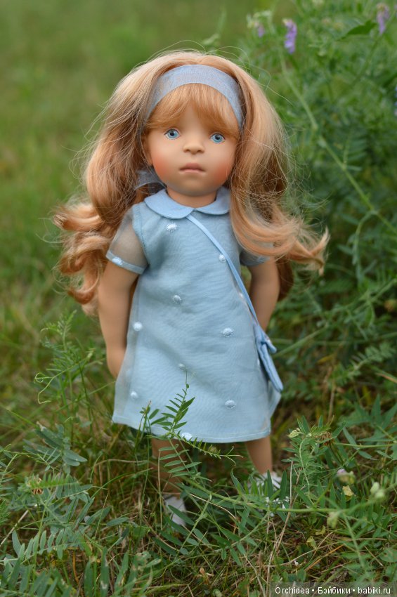 Джульетта тоже вышла погулять. Mini Juliette Petitcollin