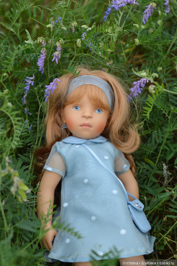 Джульетта тоже вышла погулять. Mini Juliette Petitcollin