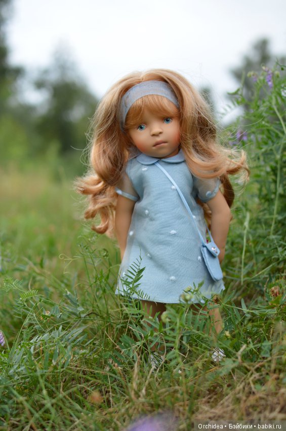 Джульетта тоже вышла погулять. Mini Juliette Petitcollin