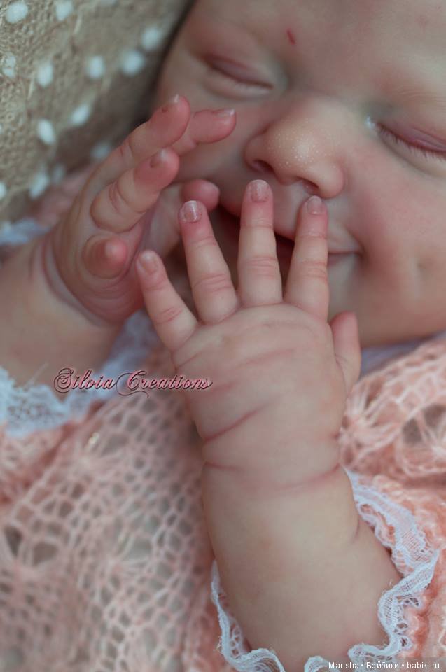 April скульптора Joanna Kazmierczak, автор прототипа Silvia Ezquerra (фото 4)