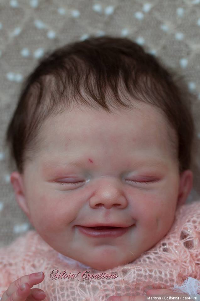 April скульптора Joanna Kazmierczak, автор прототипа Silvia Ezquerra