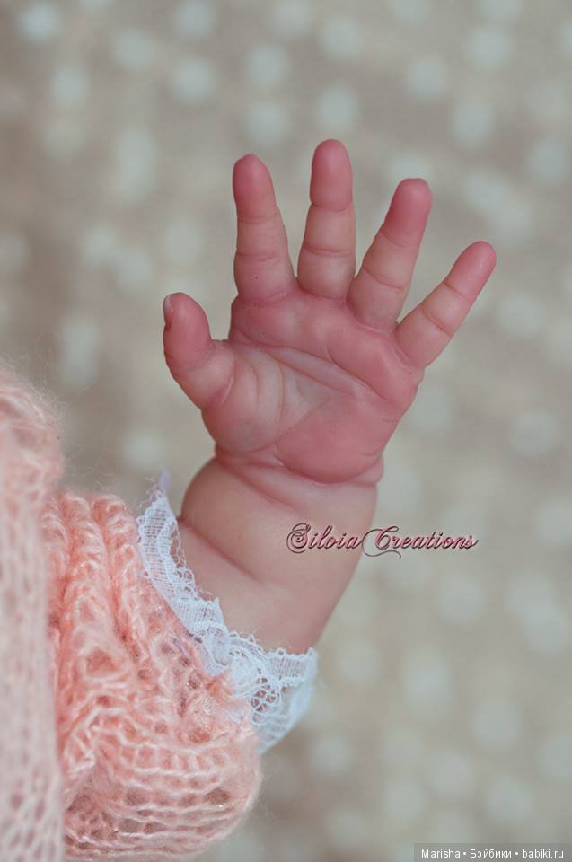 April скульптора Joanna Kazmierczak, автор прототипа Silvia Ezquerra (фото 2)