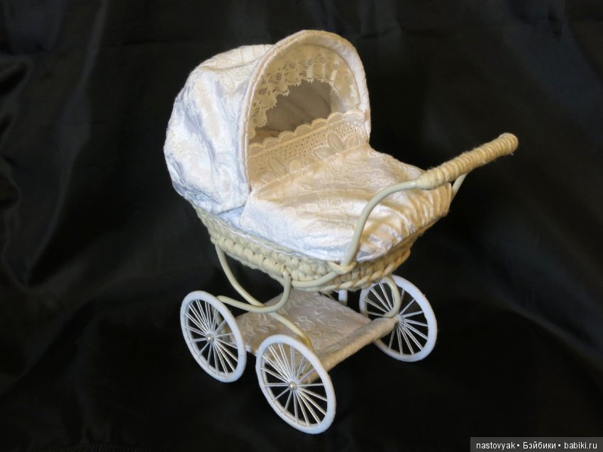 Коляска для двойни 1/6 — Мебель для кукол и домиков: фото